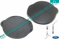 Крышка / заглушка / накладка амортизатора стойки левая