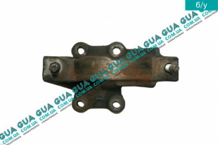 Кронштейн промежуточного вала   