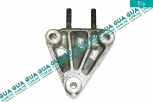 Кронштейн двигателя   