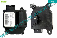 Привод заслонки печки ( моторчик / сервопривод ) .