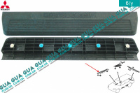 Декоративная накладка порога двери передней левой / правой ( внутренняя ) Mitsubishi / МИТСУБИСИ PAJERO IV 2006- / ПАДЖЕРО 4 06- 3.2DI-D (3200 куб.см.)