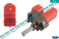 Датчик положения педали сцеления  Выключатель фонаря сигнала торможения ( выключатель фонаря стоп сигнала торможения )