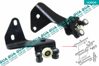 Ролик правой сдвижной двери верхний с кронштейном