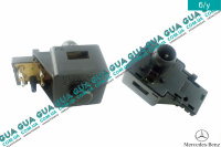 Датчик внутренней температуры салона ( для климат-контроля )