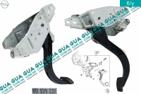 Педаль сцепления с кронштейном