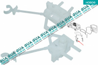 Ползунок стеклоподъемника левого