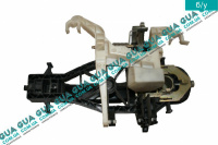 Кронштейн ручки правой сдвижной двери