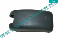 Молдинг ( накладка ) нижней петли задней правой двери Renault / РЕНО MASCOTT 2004-2010 / МАСКОТ 04-10 3.0TDI (2953 куб.см.)