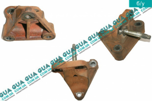 Кронштейн крепление подушки двигателя ( правый )   