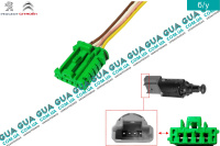 Фишка / розъем / штекер з проводами датчика ( кнопки ) включения фонаря стоп-сигнала ( лягушки 4 контакта )